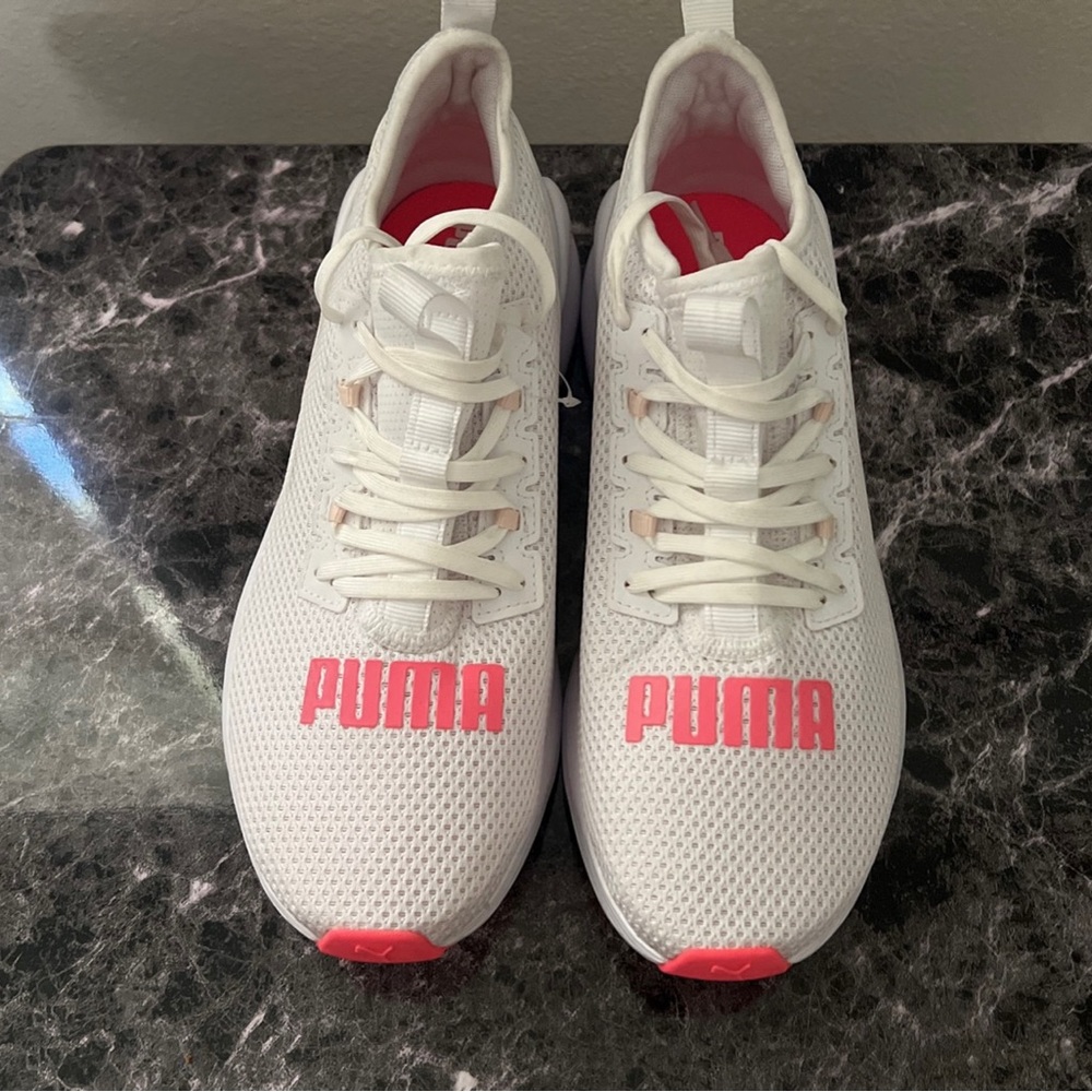 Women’s Puma Size 10
